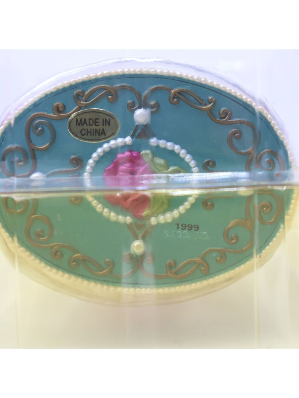 Carlton Cards Heirloom Collection First Lady Jacqueline Kennedy Ornament - Picture 9 of 10